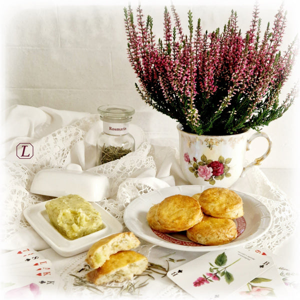ROSMARIN  ~  Rosmarin-Scones - Kontor-der-Lydia